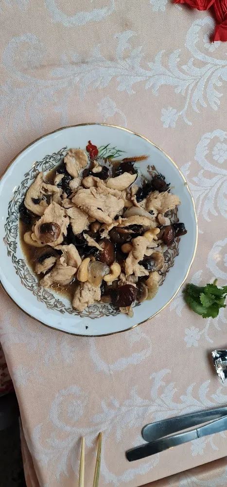 Bamboo & Black Mushroom Chicken